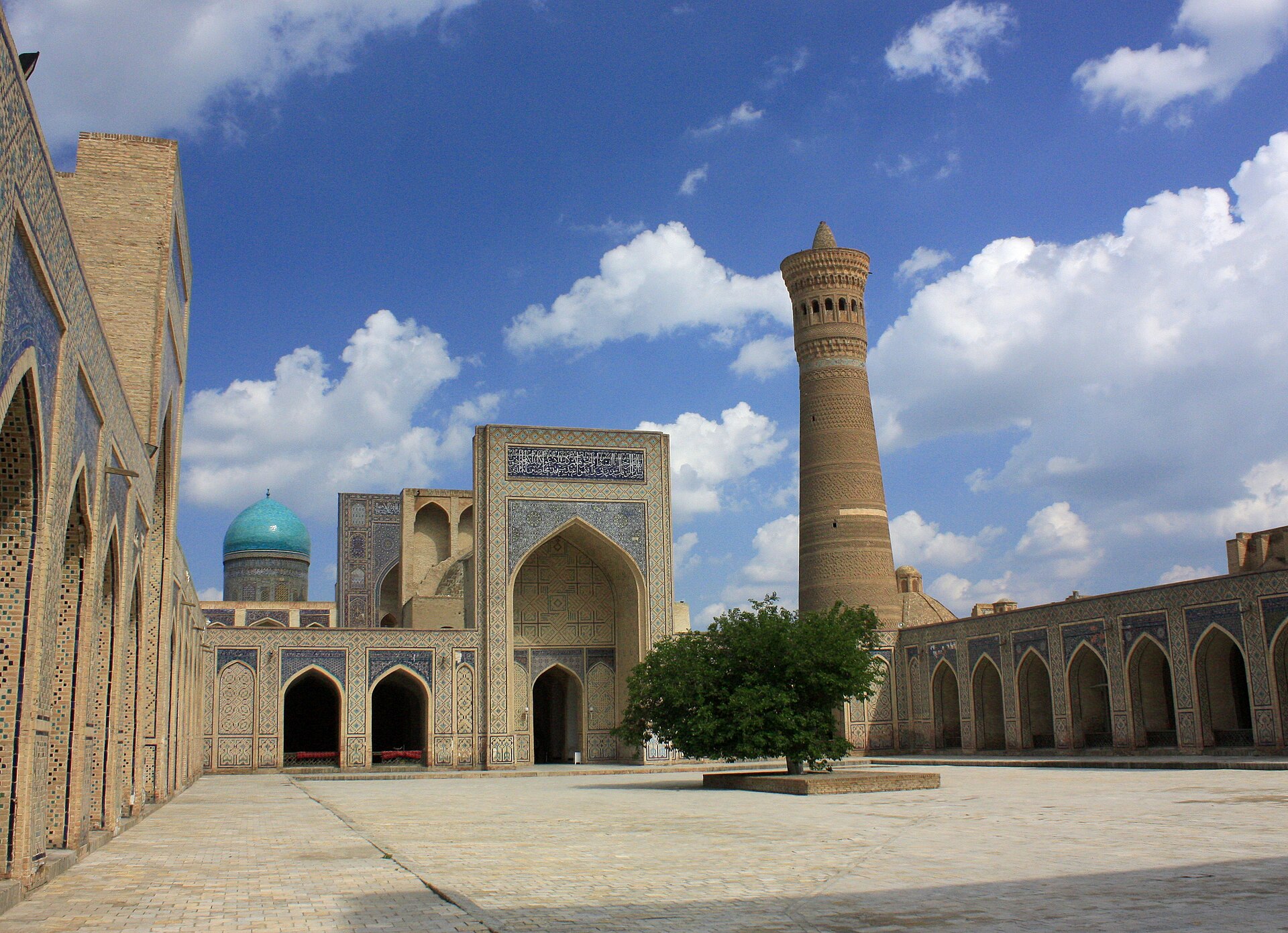 Po-i-Kalyan, Bukhara